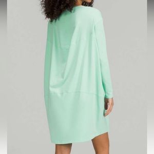 Lululemon Back in Action Long Sleeve Dress Size 6